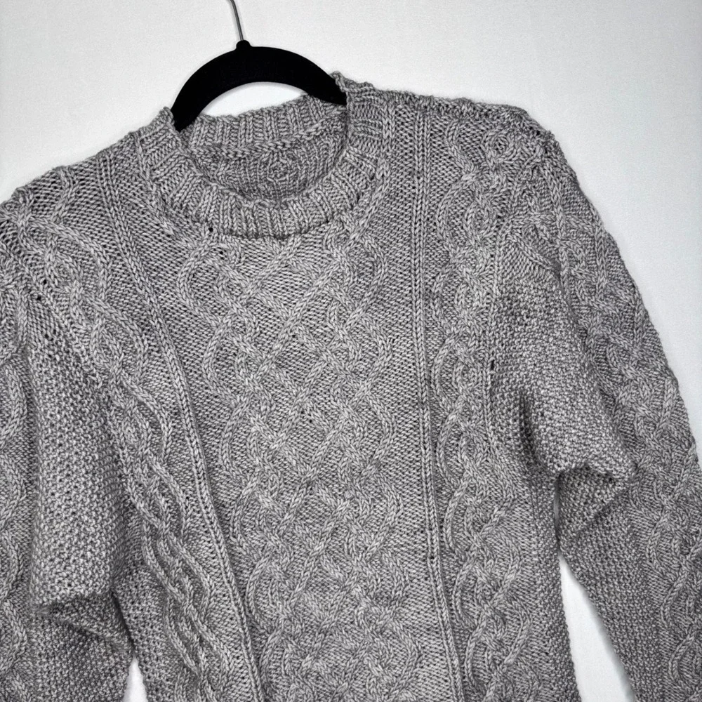 Handmade Cable Knit Sweater Womens Size S Long Sleeve Pullover Soft Size S‎